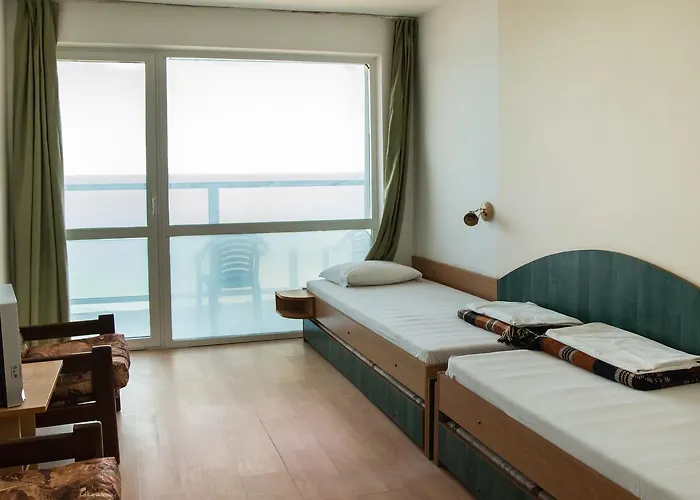 Kremikovci ホテル キテン